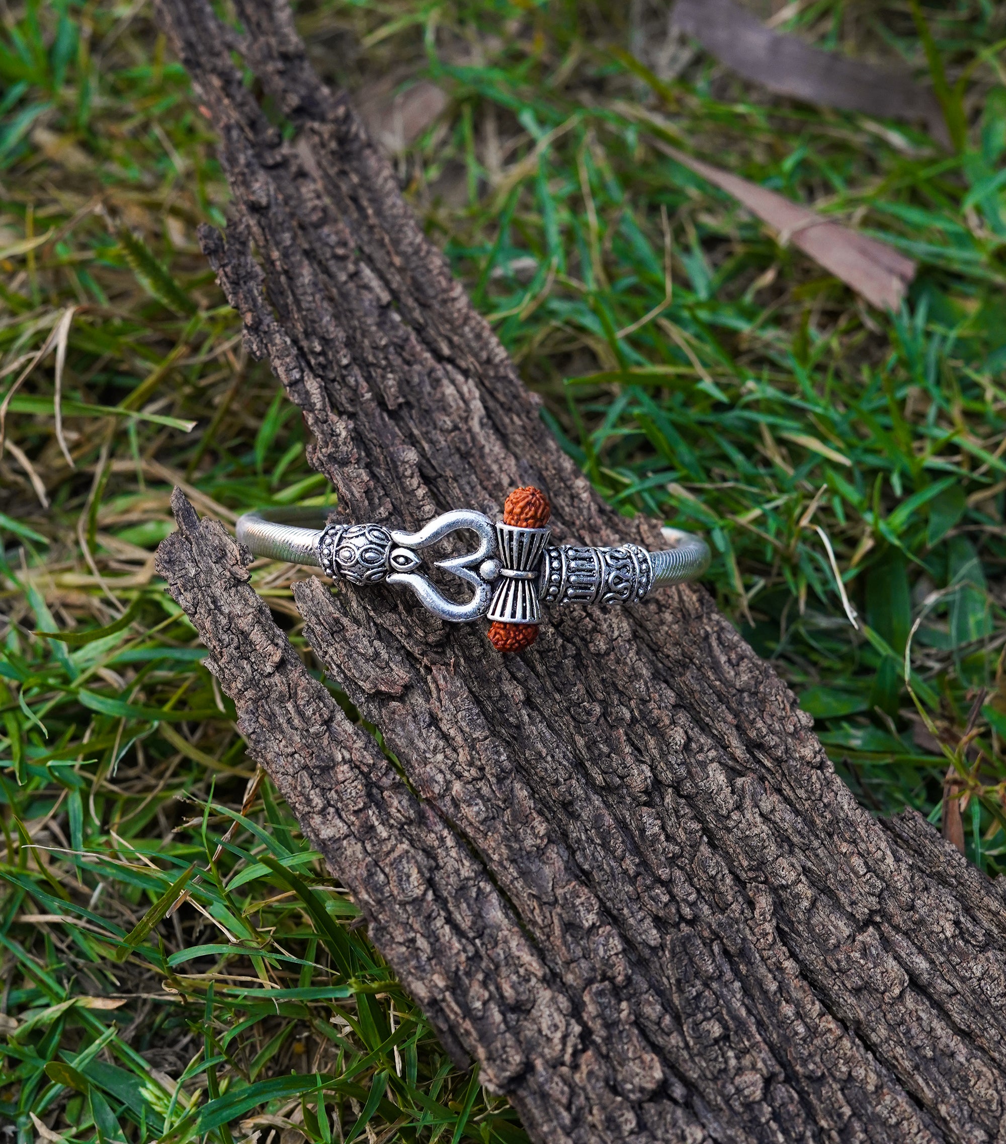 Rudraksha Shiv Om Trishul Damroo Kada