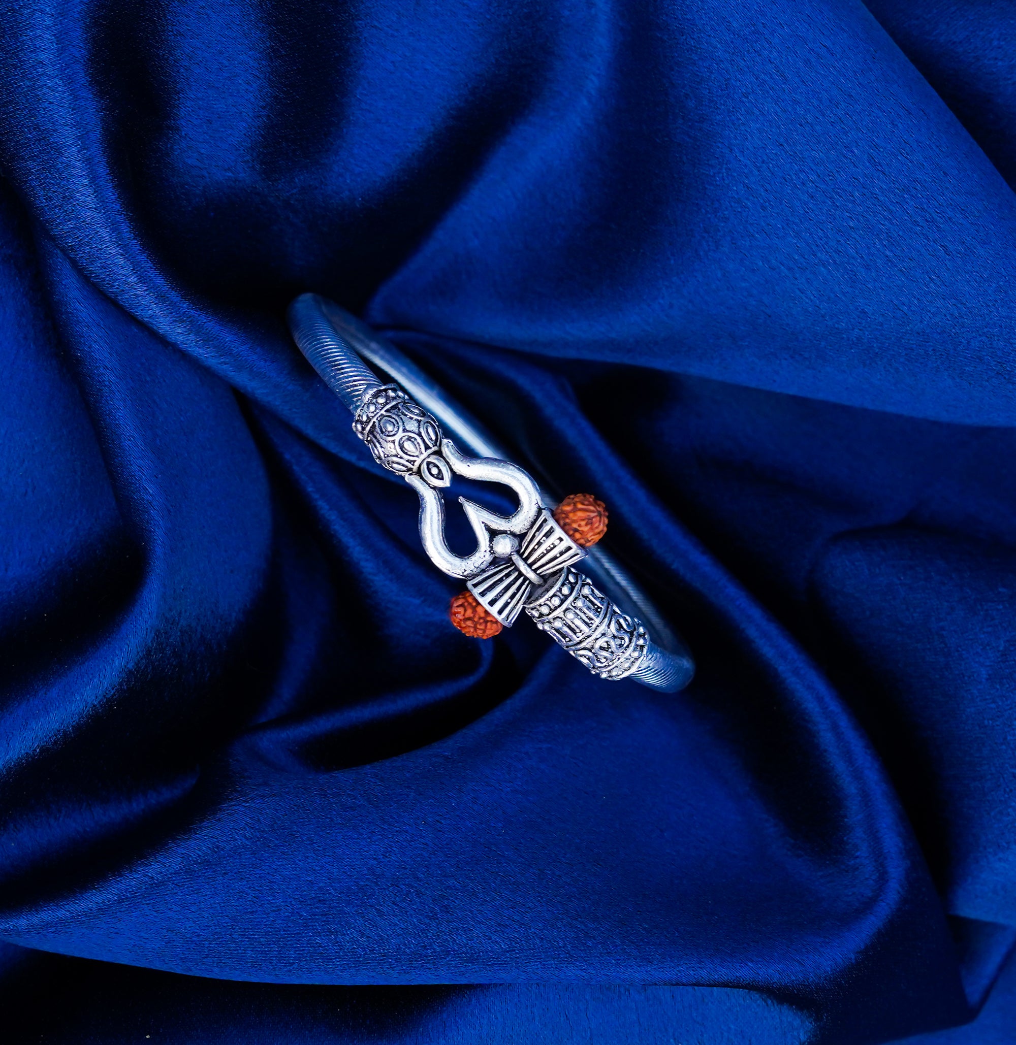 Rudraksha Shiv Om Trishul Damroo Kada